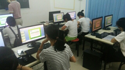 橫縣電腦培訓(xùn)班 開啟電腦動(dòng)畫設(shè)計(jì)職業(yè)新篇章