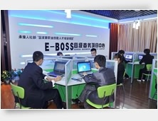 初中畢業(yè)后的學(xué)業(yè)規(guī)劃 電腦技術(shù)培訓(xùn)與職業(yè)發(fā)展路徑解析