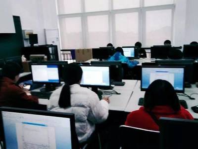 車輛工程系電腦動(dòng)畫設(shè)計(jì)培訓(xùn)班圓滿落幕